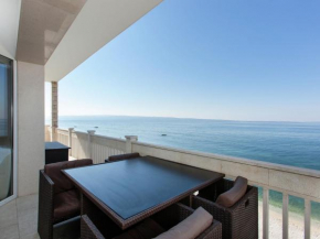 Modern Apartment in Podstrana with Jacuzzi